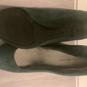 Bandolino Green Suede Wedge Pump